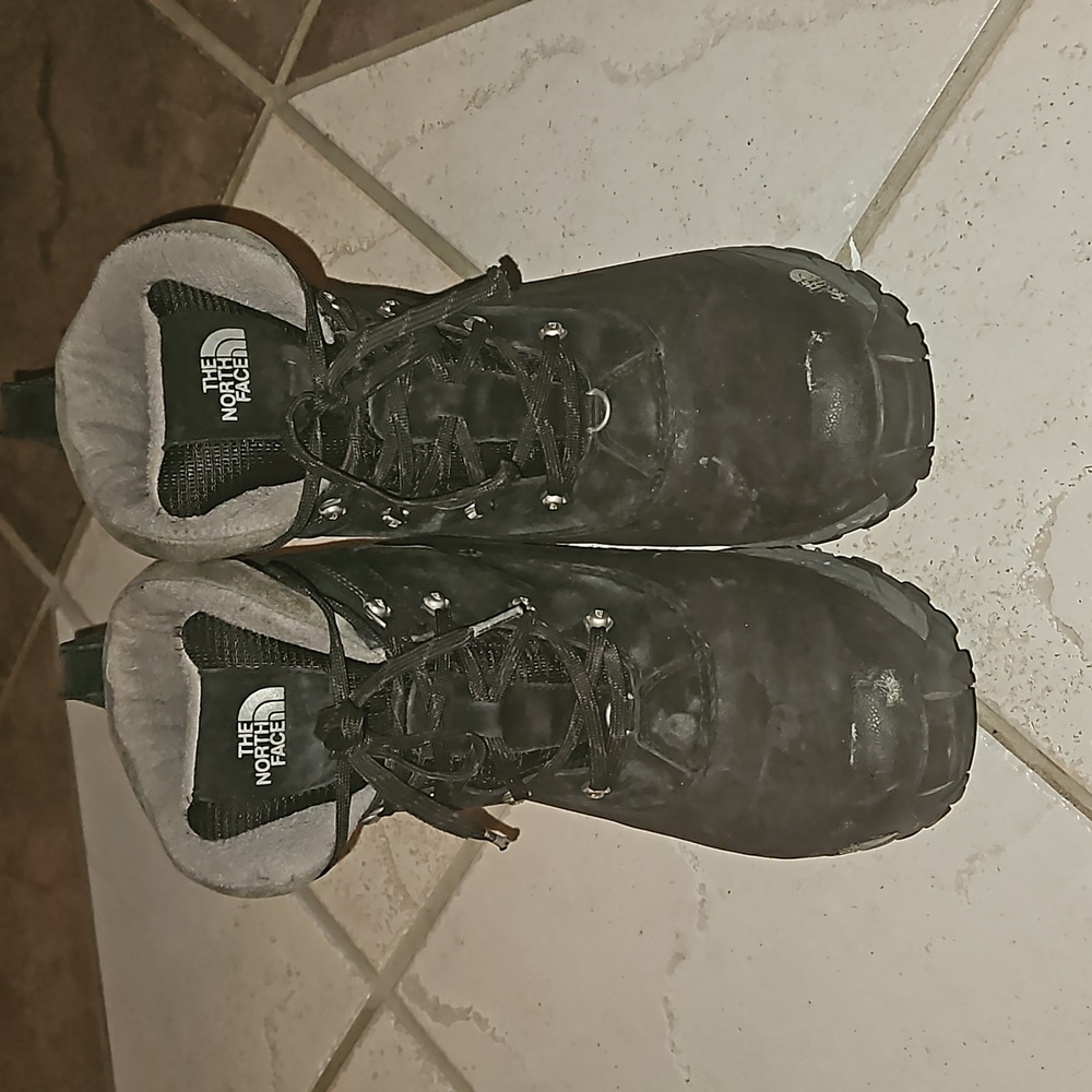 Mens snow boots